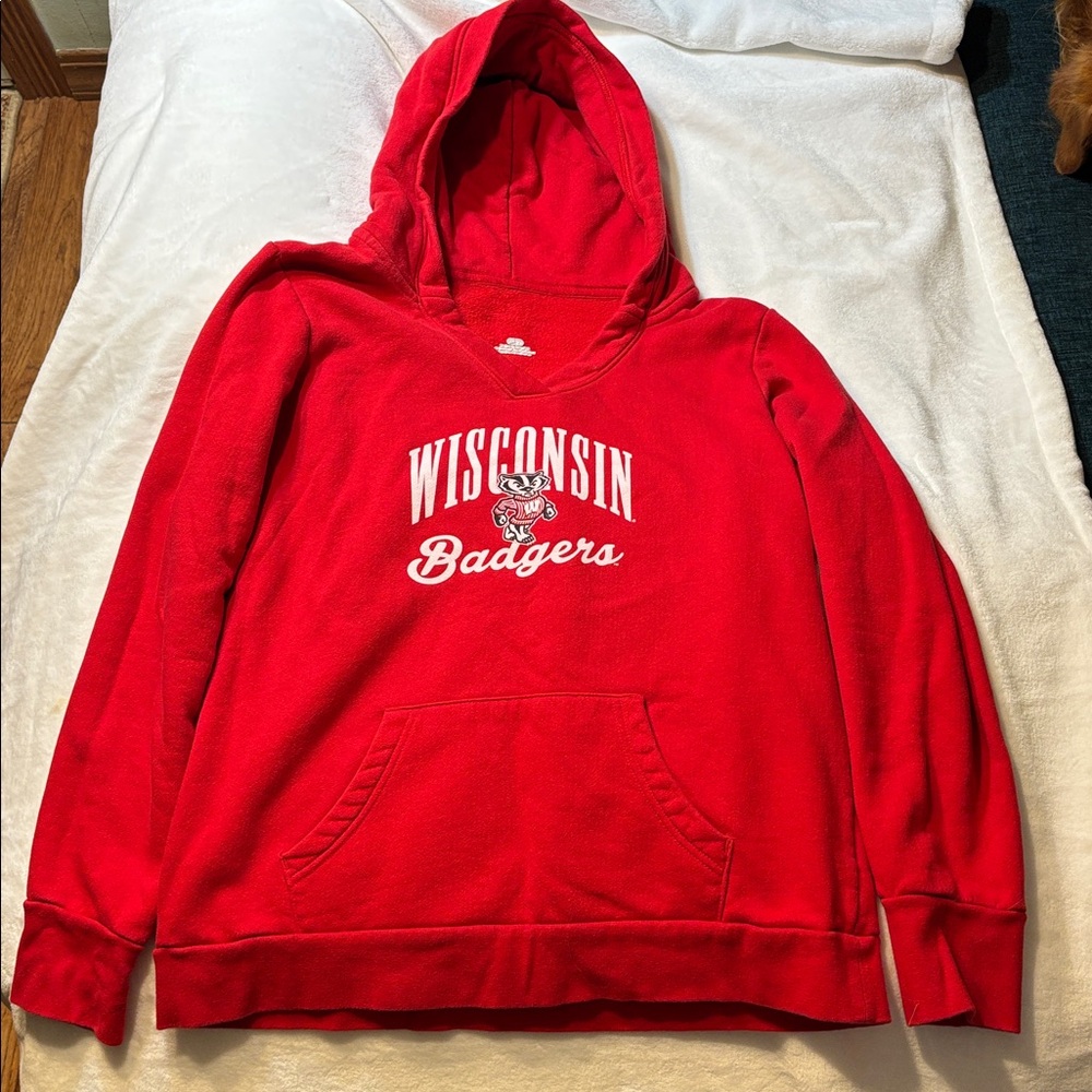 Women’s Wisconsin Badgers Red Hoodie - size Large